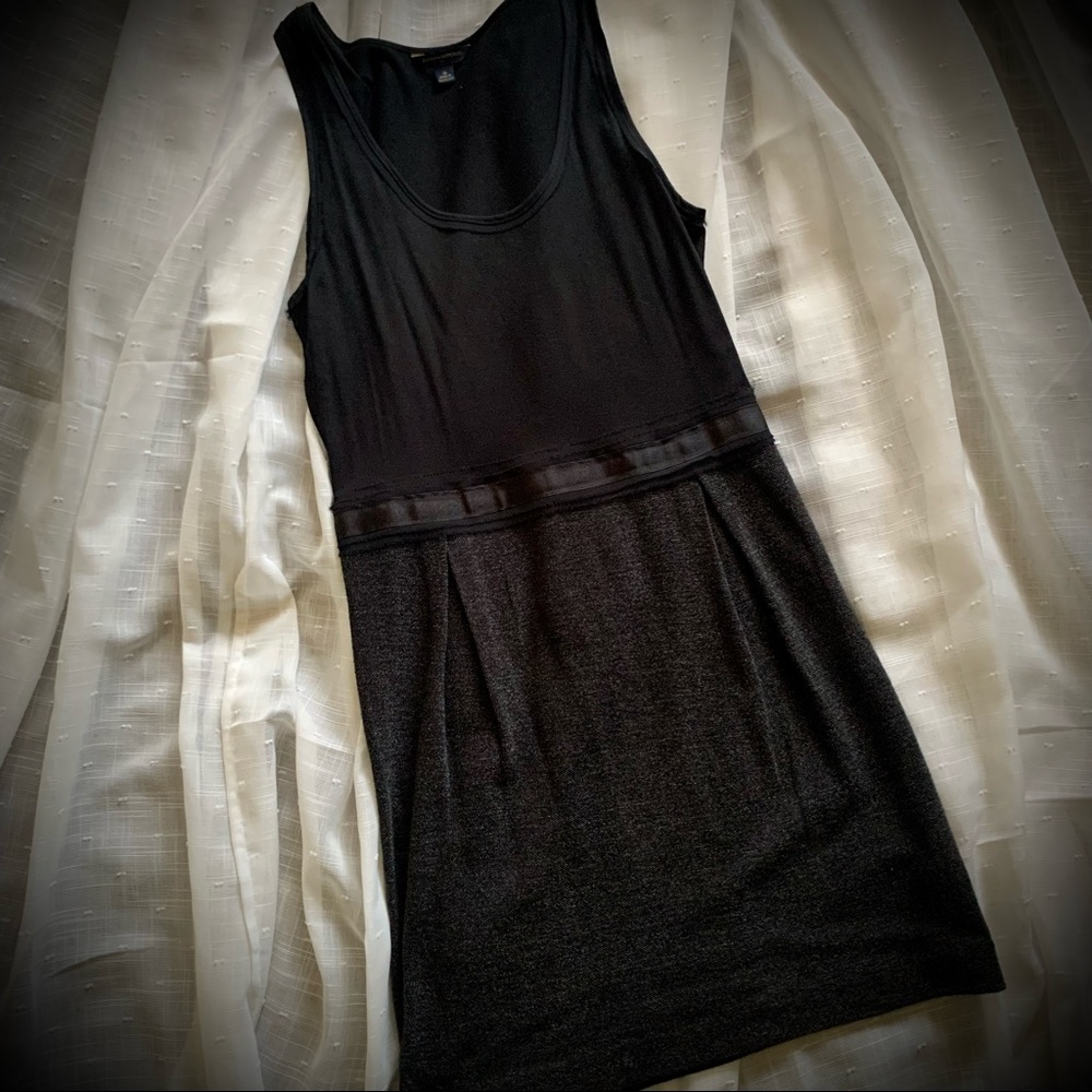 Black and charcoal Banana Republic Factory tank top dress